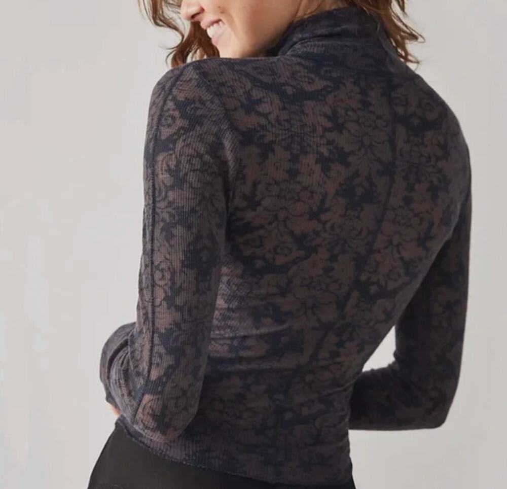 NEW You And I long sleeve by Intimately Free People Brown Black Tee Shirt Medium